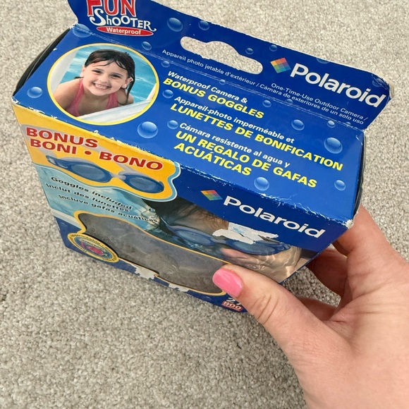 Polaroid Fun Shooter Waterproof Camera with goggles - Picture 3 of 4